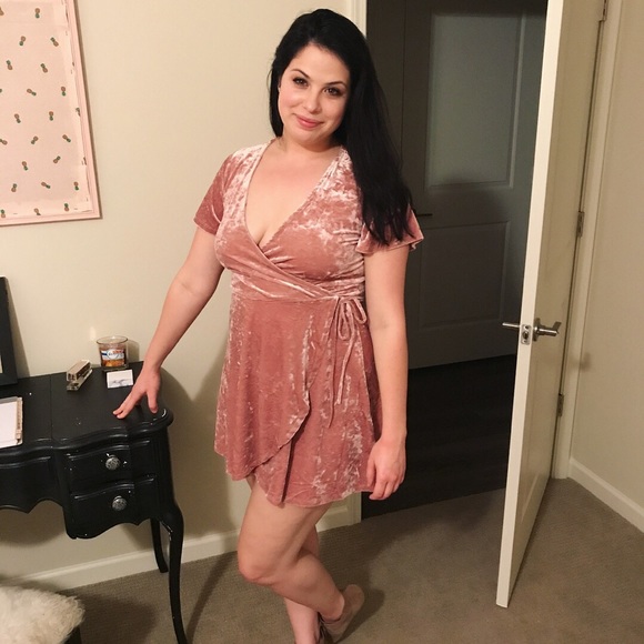 Meet your Posher, Abby - Picture 1 of 1